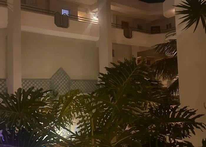 Bayview Altamira Apartmán *